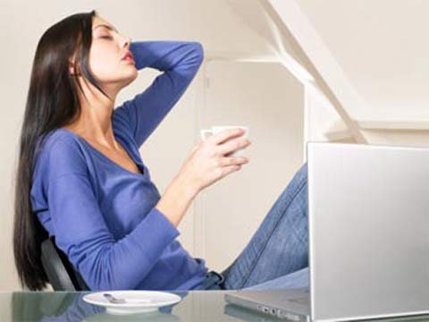 Chóng mặt, hoa mắt khi ngồi máy tính