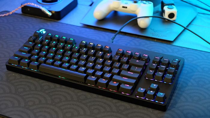 Bộ sưu tập hình ảnh bàn phím chơi game hầm hố với đèn RGB