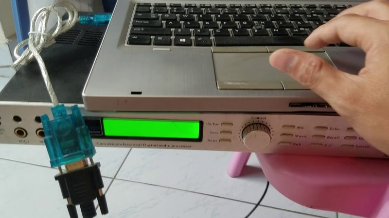 Cách 2: Kết nối vang số và máy tính qua cổng RS232