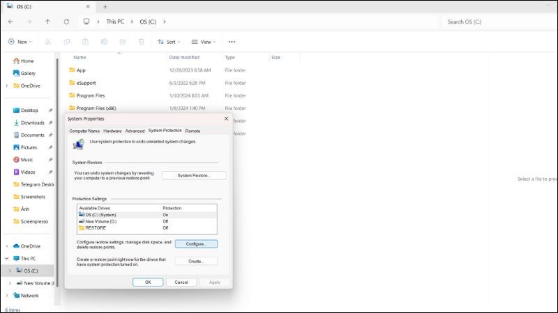 Chọn tab System Protection và nhấp Configure trong System Properties để tăng tốc độ máy tính