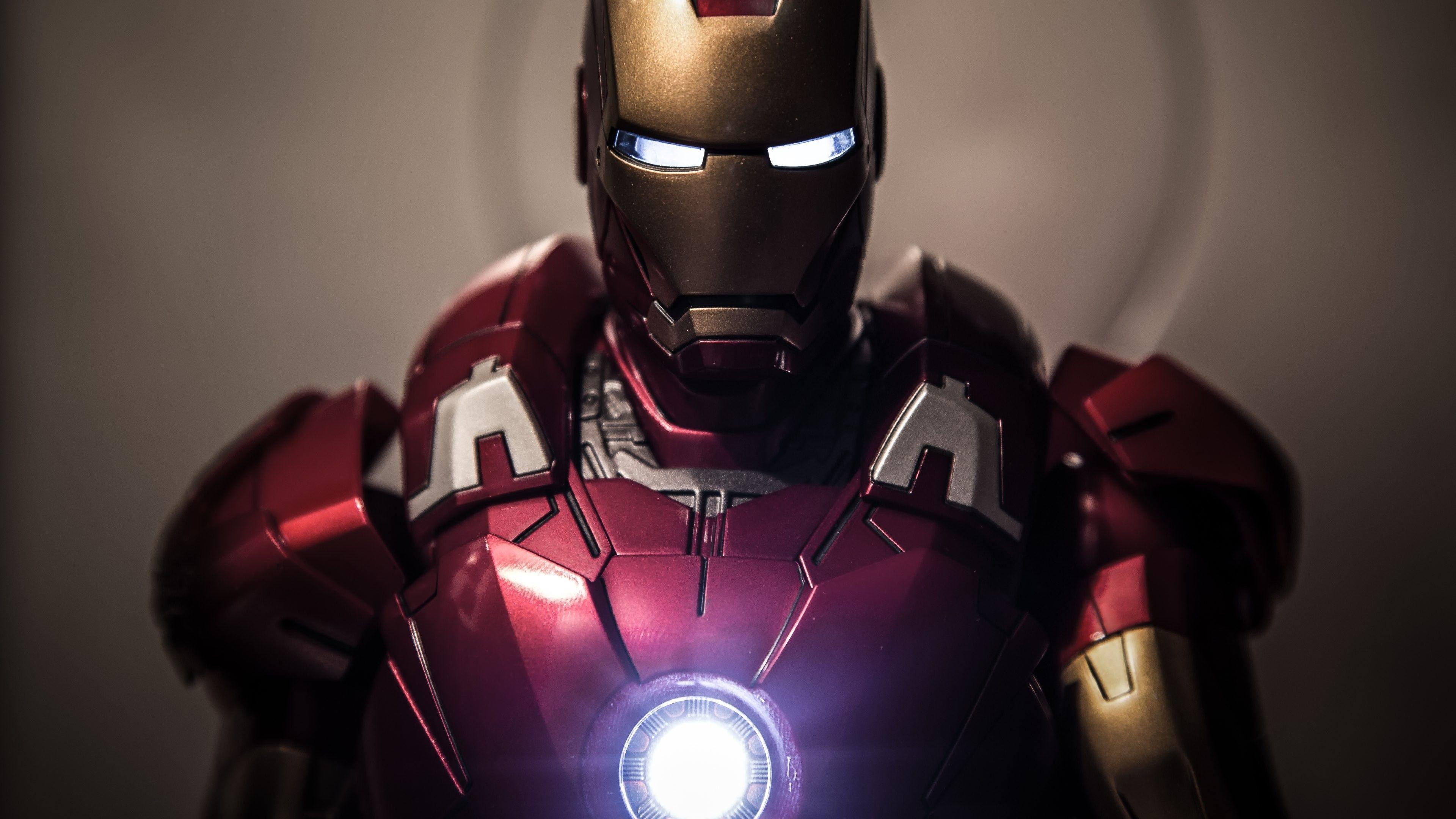 Hình nền máy tính 4K Iron Man với mô hình 3D Lithophane