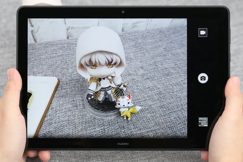 Camera sau 5MP của máy tính bảng Huawei Mediapad T5 với khả năng lấy nét nhanh