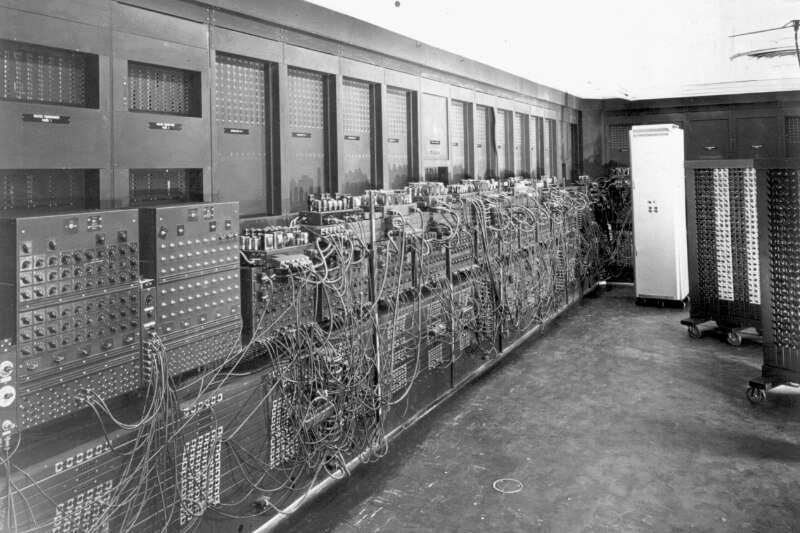 Máy Tính Ra Đời Năm Nào? Lịch Sử Hình Thành Máy Tính