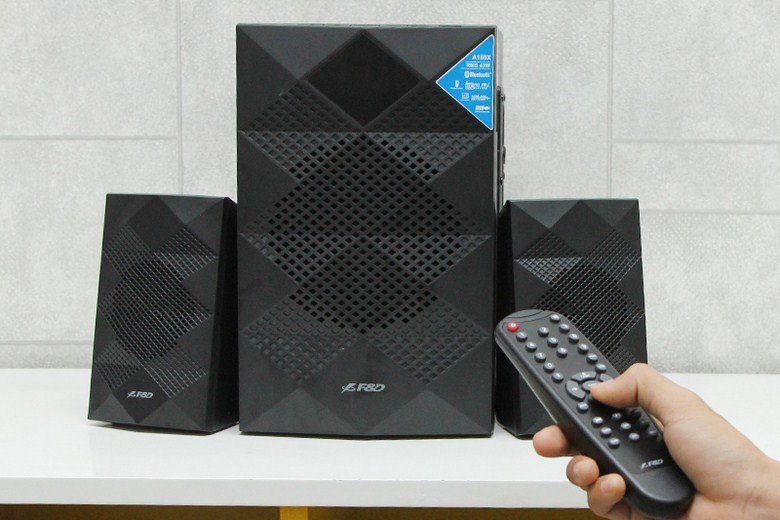 Remote điều khiển từ xa tiện lợi đi kèm loa Fenda A180X