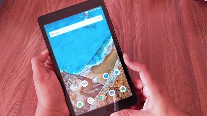 Máy tính bảng giá siêu rẻ Alcatel 3T8 4G với màn hình rộng