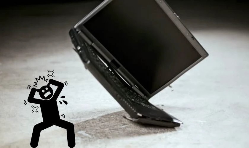 Các thành phần phần cứng bị lỏng lẻo làm máy tính bị chậm và đơ