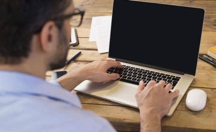 Máy tính không lên màn hình là lỗi rất thường gặp khi sử dụng PC hoặc laptop