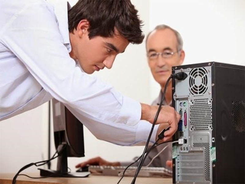 Các bước tháo màn hình máy tính Dell