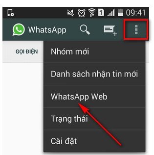 Màn hình điện thoại hiển thị tùy chọn WhatsApp Web để đăng nhập WhatsApp trên máy tính