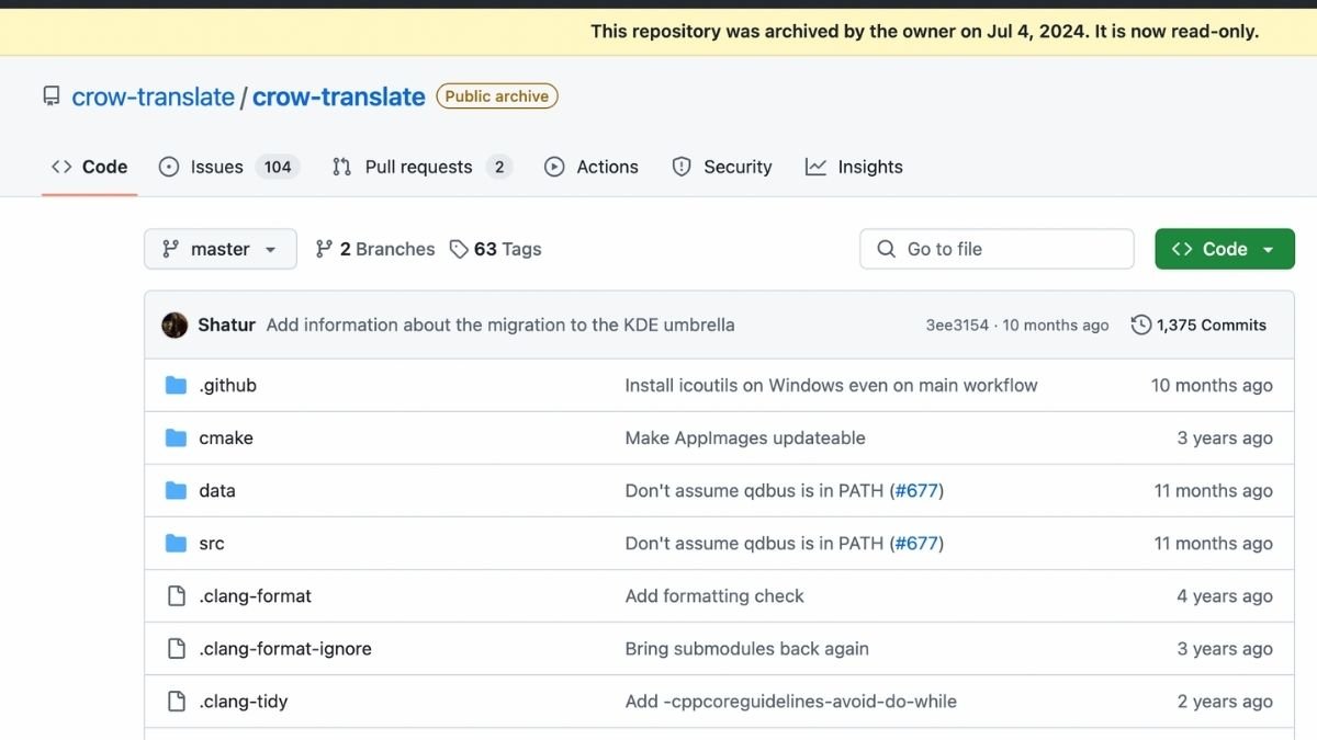 Giao diện chính của Crow Translate trước khi thực hiện dịch trên màn hình máy tính