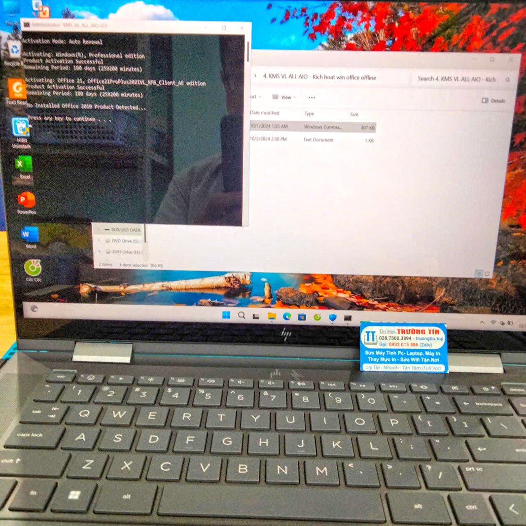 Sửa chữa laptop cho khách hàng