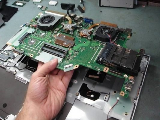 Định nghĩa mainboard máy tính để bàn