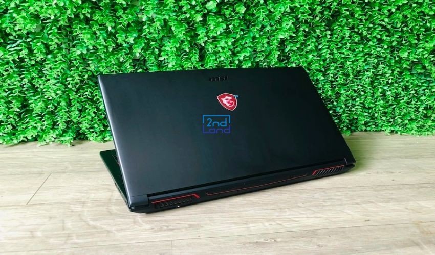 Laptop cũ 16