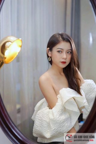 Hot girl Tăng Thiên Kim mặc bikini khoe đường cong nóng bỏng mắt