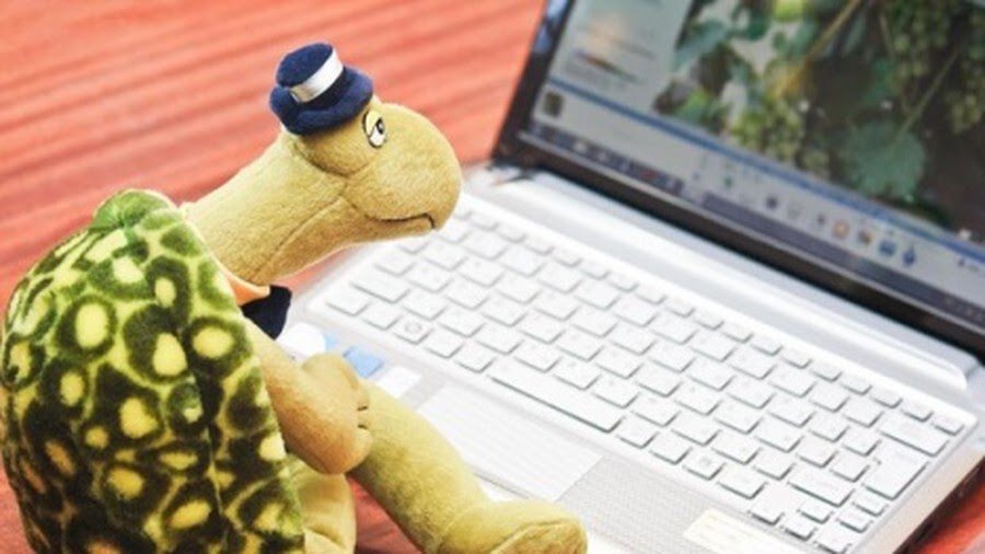 Người dùng gặp khó khăn với máy tính giật lag Win 7