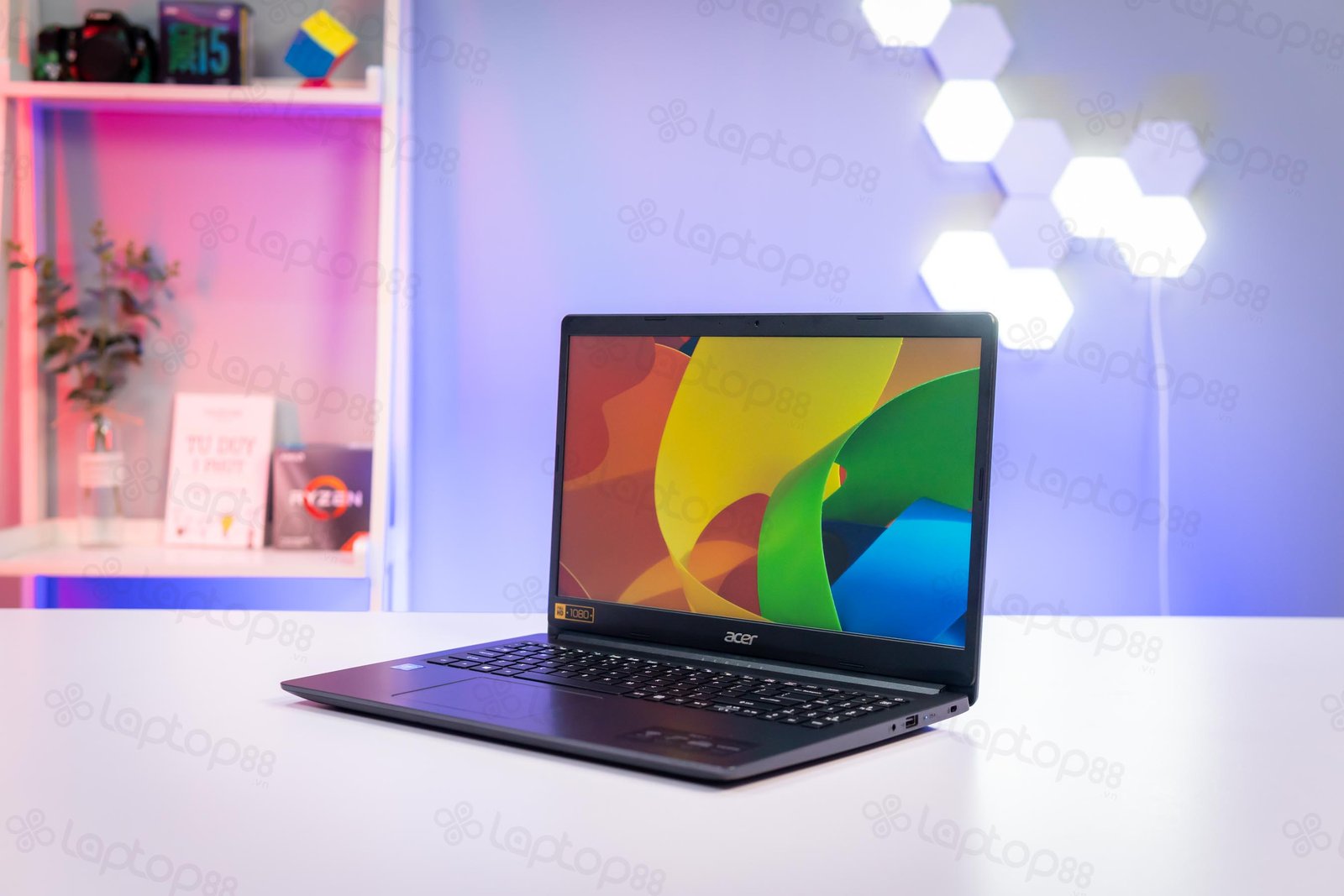 Hình ảnh máy tính đẹp nhất: Acer Aspire 3 A315 với viền cạnh bo tròn, thanh thoát