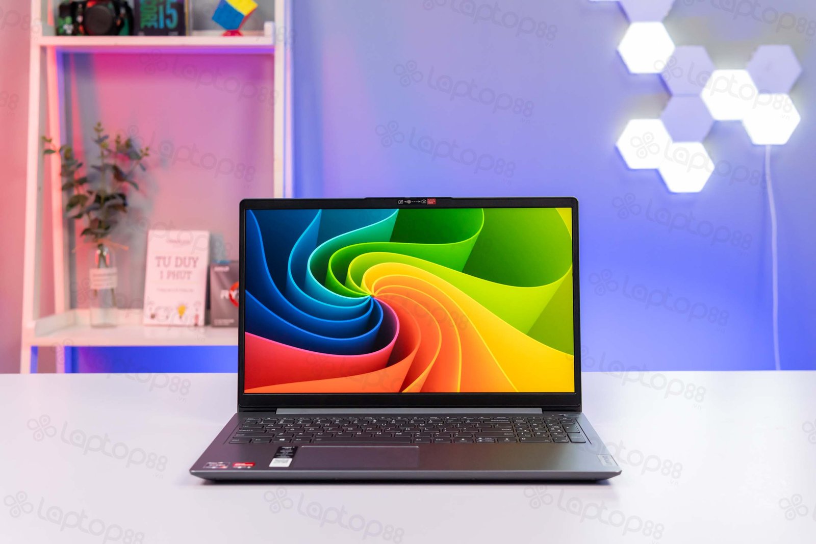 Hình ảnh máy tính đẹp nhất: Lenovo Ideapad 3 Ryzen 5 thực dụng với cấu hình mạnh