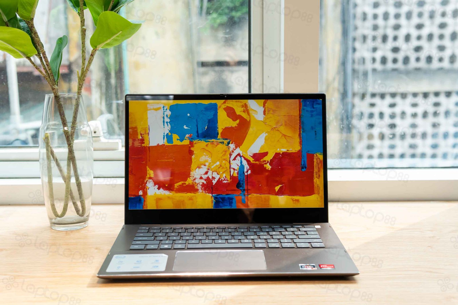 Hình ảnh máy tính đẹp nhất: Dell Inspiron 7405 với độ hoàn thiện cao trong từng chi tiết