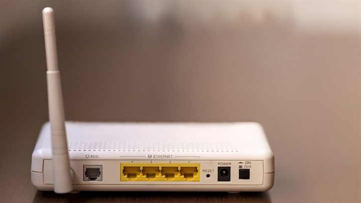 Nâng cấp hoặc thay thế ăng-ten router WiFi để tăng tốc máy tính