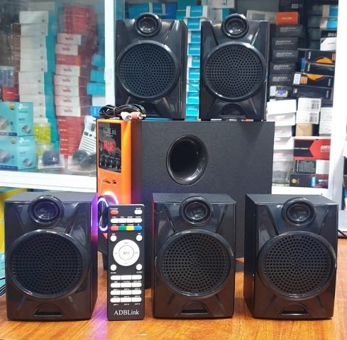 Loa 5.1 ADBLink A502 với thiết kế hiện đại, các loa vệ tinh nhỏ gọn