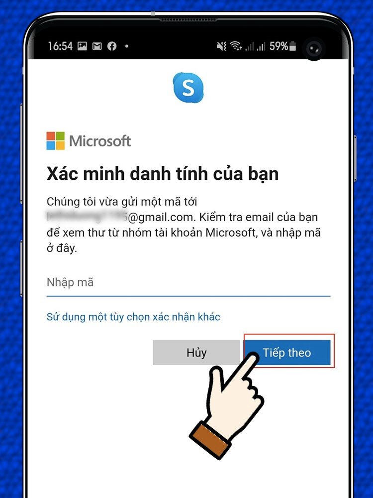Nhập mã xác minh được gửi về email hoặc điện thoại để khôi phục mật khẩu Skype