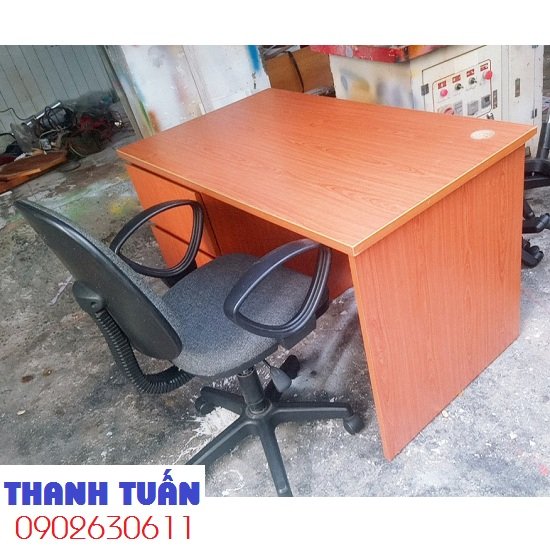 Combo bàn ghế xoay chất lượng, bàn gỗ MDF cho máy vi tính để bàn thanh lý