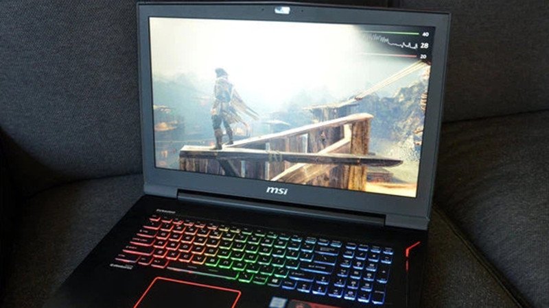 Bật đèn bàn phím trên laptop MSI