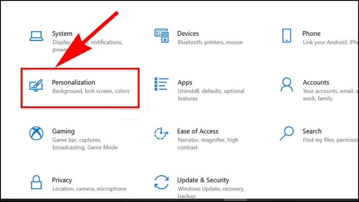 Click chọn Personalization trong Settings