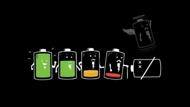 Thay pin mới là giải pháp cho máy tính tự động khởi động do pin hỏng