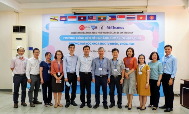 Khoa học Máy tính Đại học Khoa học Tự nhiên: Chuyên sâu & Triển vọng