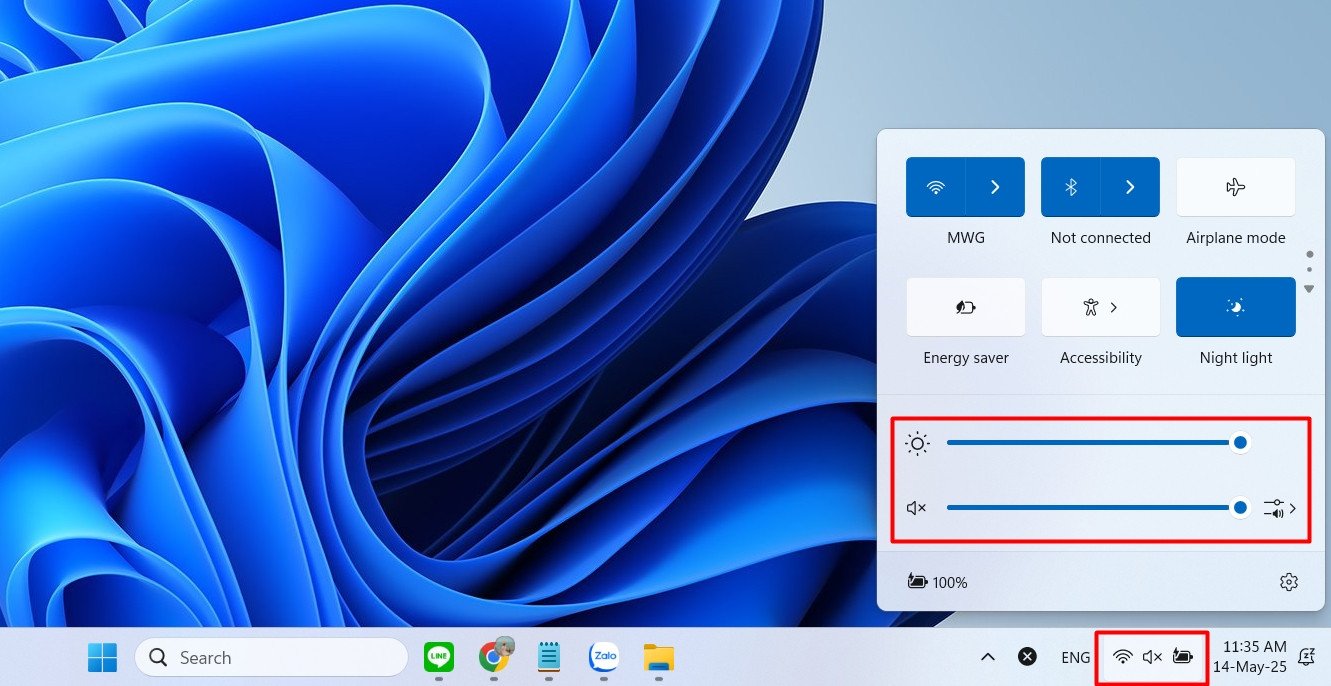Giao diện Action Center trên Windows 11 với thanh trượt điều chỉnh độ sáng màn hình