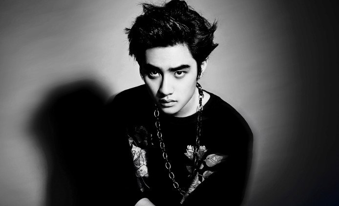 Hình nền EXO cho máy tính với góc chụp cận cảnh các thành viên điển trai và đầy biểu cảm