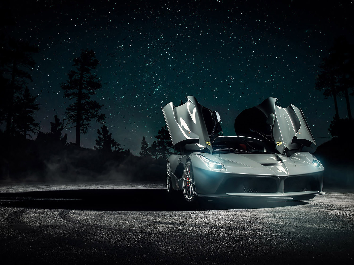 Hình nền Ferrari LaFerrari 4K màu đỏ
