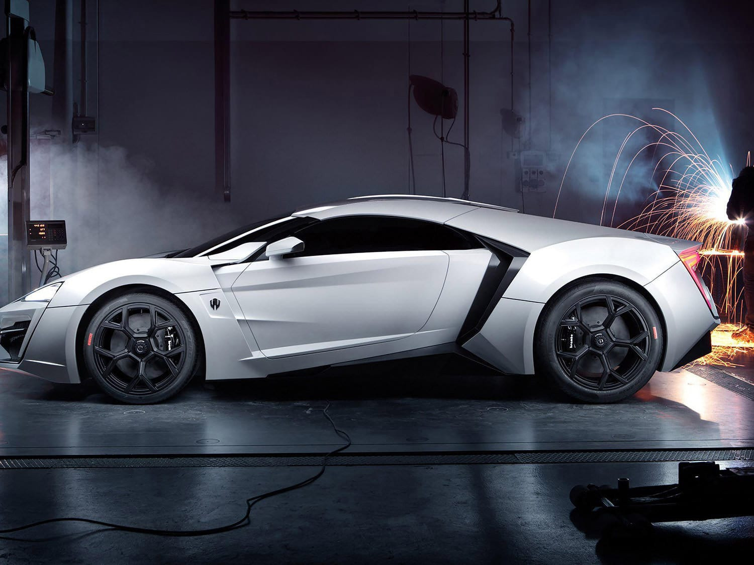 Hình nền Lykan Hypersport 4K đen