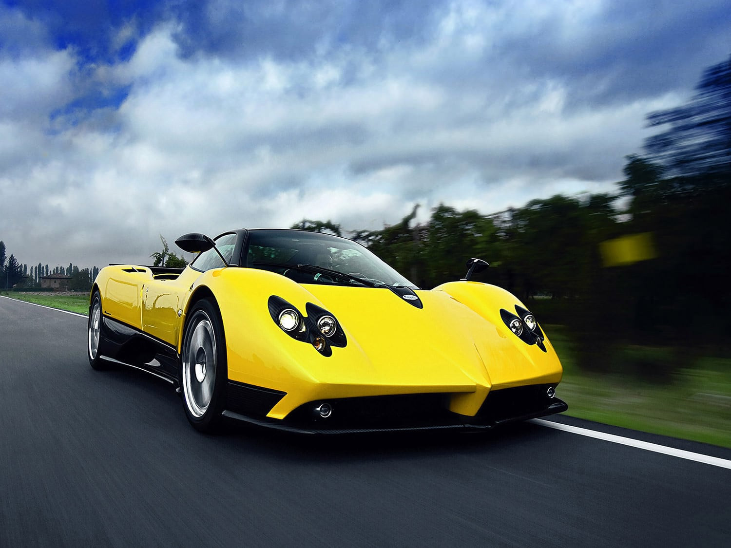 Hình nền Pagani Zonda F 2005 4K màu trắng