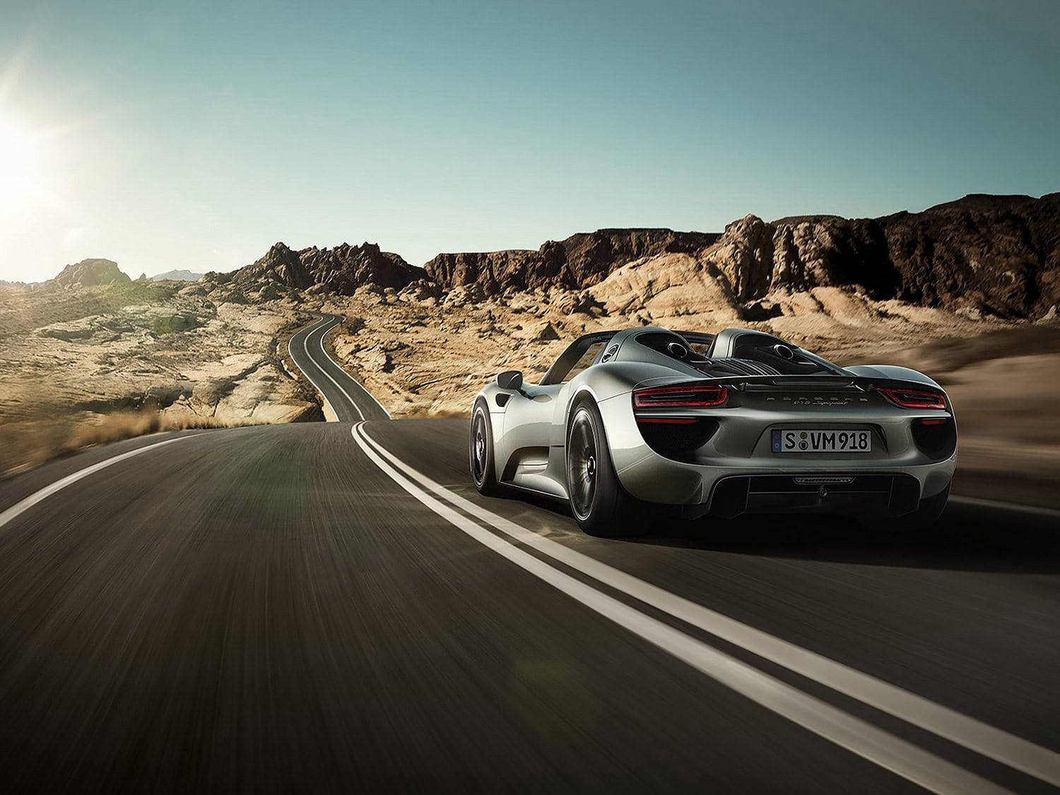 Hình nền Porsche 918 Spyder 4K từ trên cao