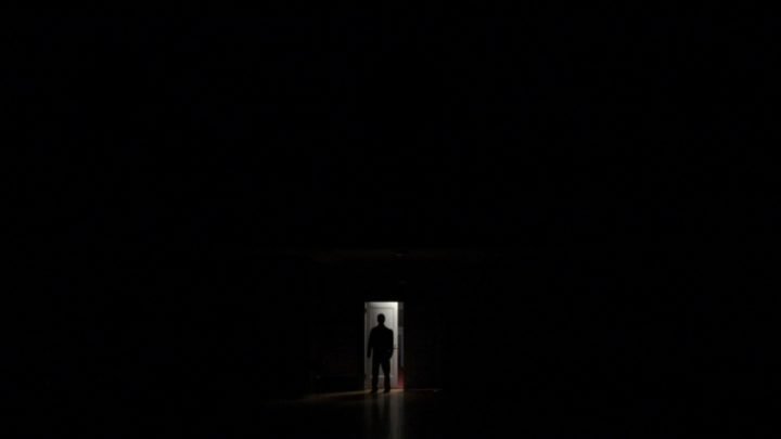 Hình nền máy tính tối màu buồn