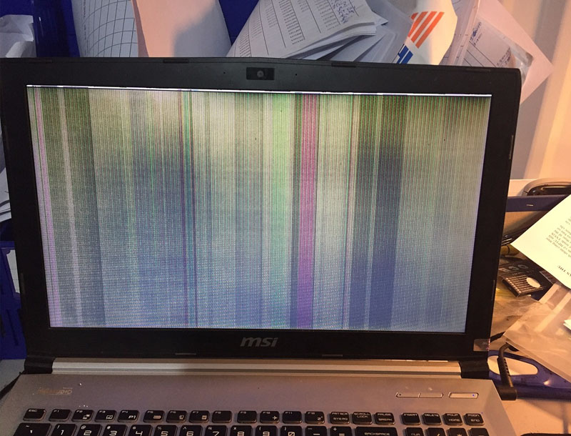 Màn hình máy tính bị sọc dọc có thể sửa chữa