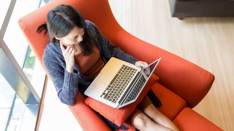 Laptop cho công việc nhẹ nhàng và giải trí