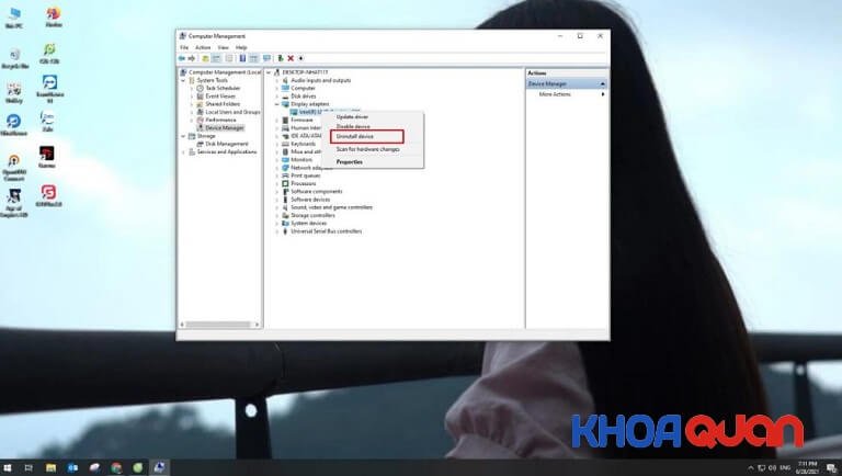 Gỡ bỏ Driver thông qua Uninstall Device để sửa lỗi màn hình máy tính bị thu nhỏ