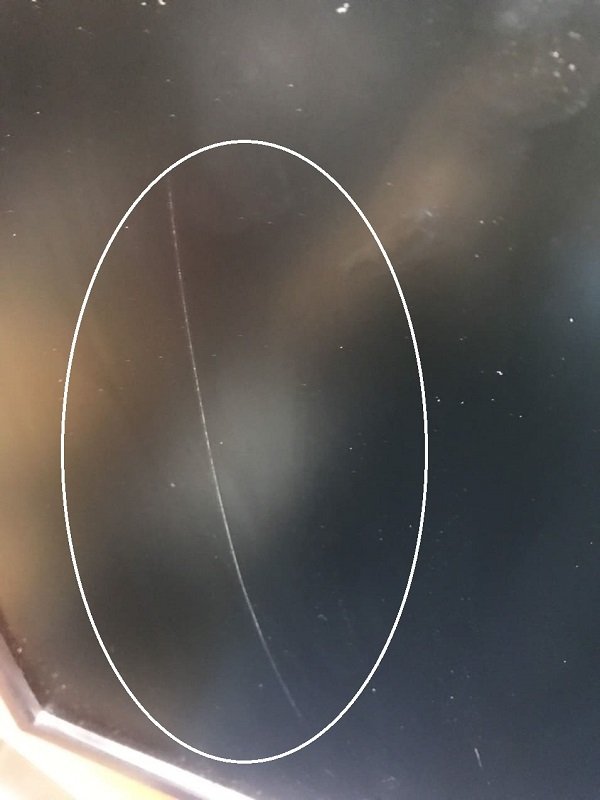 Chi tiết chân đế vững chắc của màn hình máy tính Dell 19 inch cũ