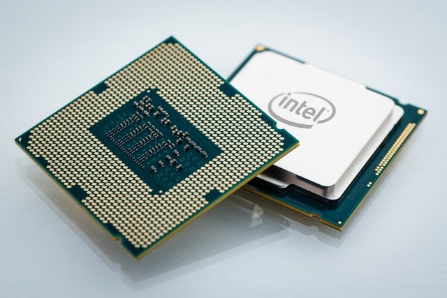 Nâng cấp CPU cho máy tính chậm nên nâng cấp gì để tối ưu hiệu suất