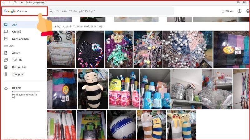 Computer screen, Google Photos website