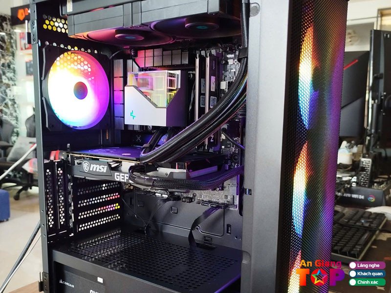 N2C Nhật Nguyễn Computer An Giang trưng bày đa dạng linh kiện máy tính