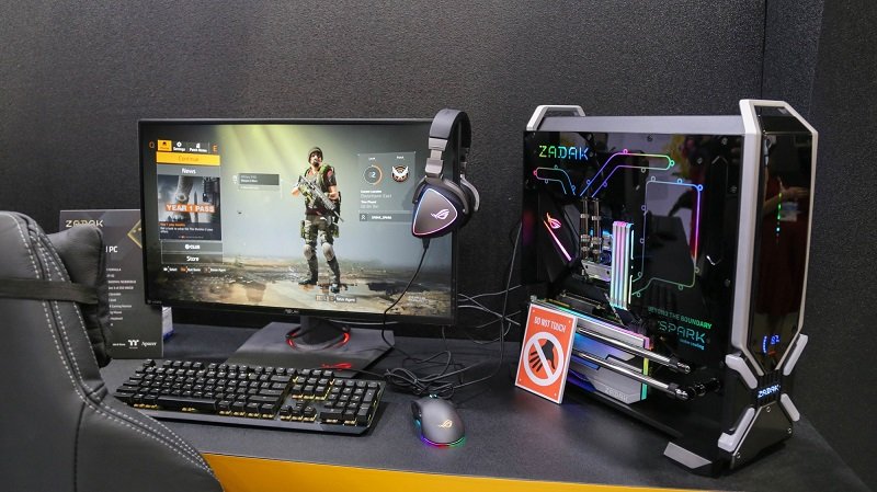 Máy tính để bàn có thể lưu trữ các tệp lớn và chạy trò chơi với đồ họa chất lượng cao dễ dàng