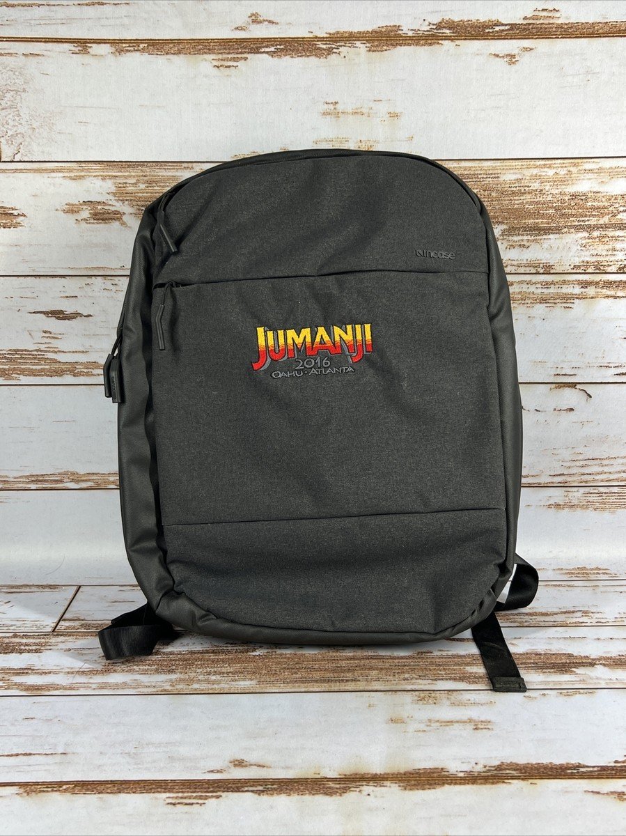 Cấm bay máy tính MacBook Pro 15 inch bị triệu hồi pin