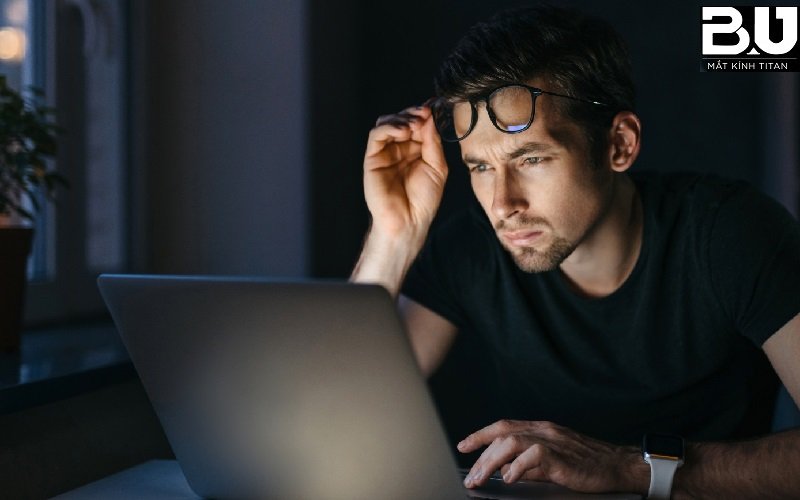 Màn hình máy tính không sáng: Môi trường làm việc khi màn hình không hoạt động