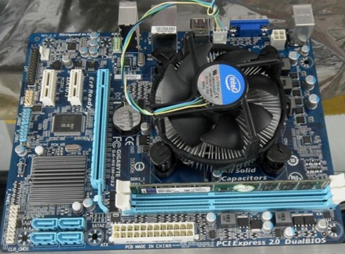 Kiểm tra mainboard khi mua case máy tính cũ cấu hình cao