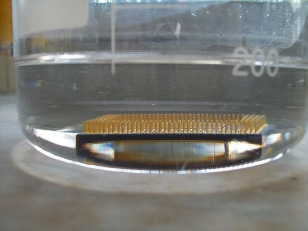 So sánh CPU trước và sau khi ngâm axit