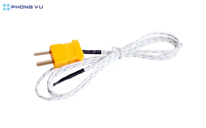 giấu dây điện bàn máy tính